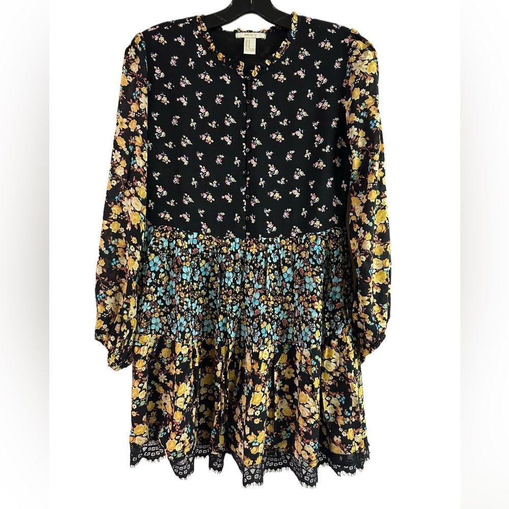 Forever 21 Floral Tiered Prairie Lace Hem Dress Size M